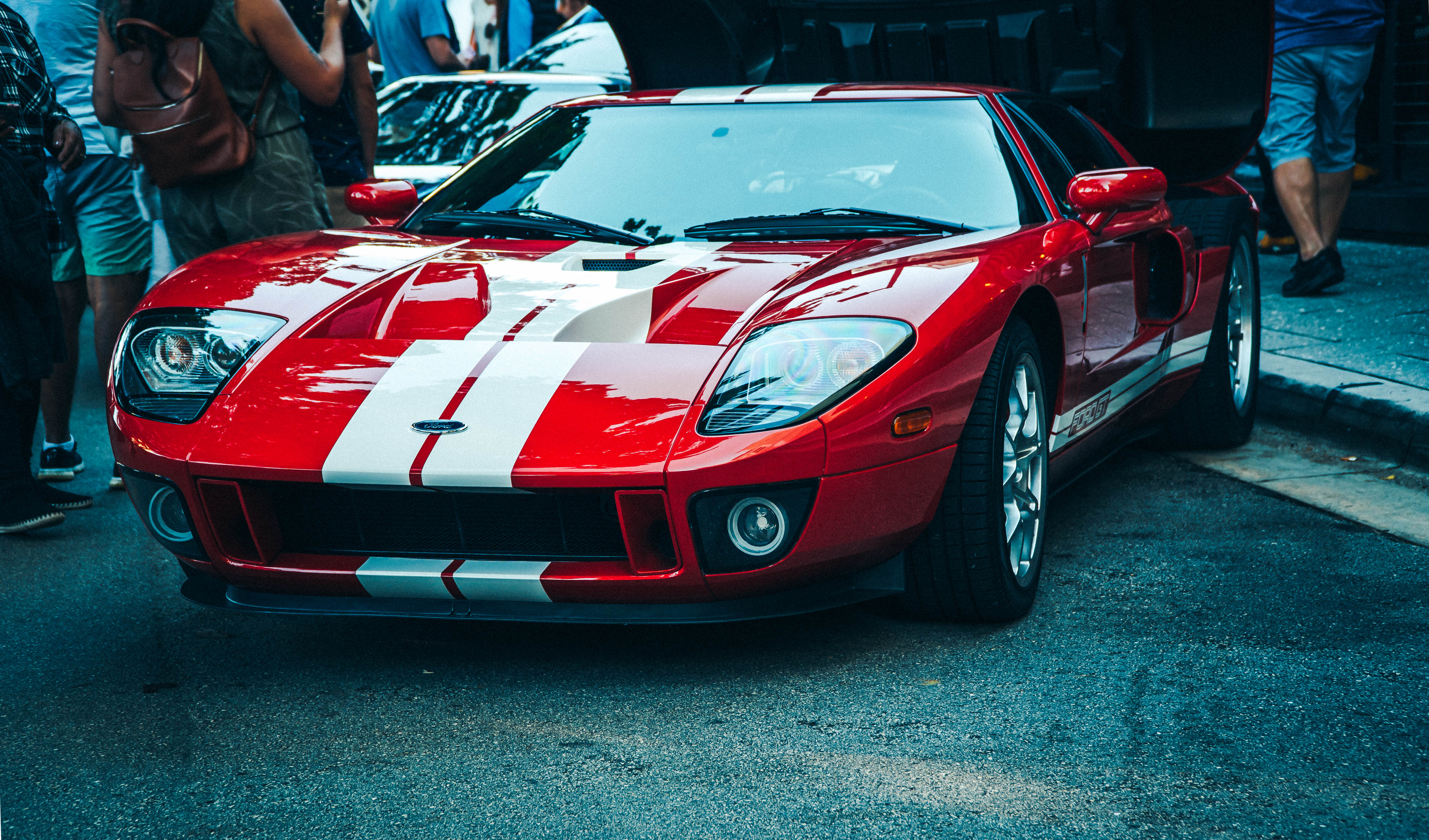 Red Ford GT